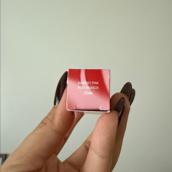 Limited-Edition Mary Kay® Tinted Lip Balm - Picture 4 of 4